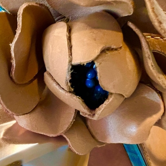 Badgley Mischa. Wooden wedge heeled sandals Gorgeous Flower Leather Wood - Picture 9 of 16